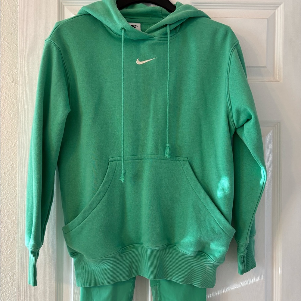 Nike Mint Green Pullover Hoodie
